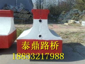 百墩實(shí)業(yè) 專(zhuān)業(yè)定制高速隔離墩，提供精準(zhǔn)報(bào)價(jià)的可靠合作伙伴